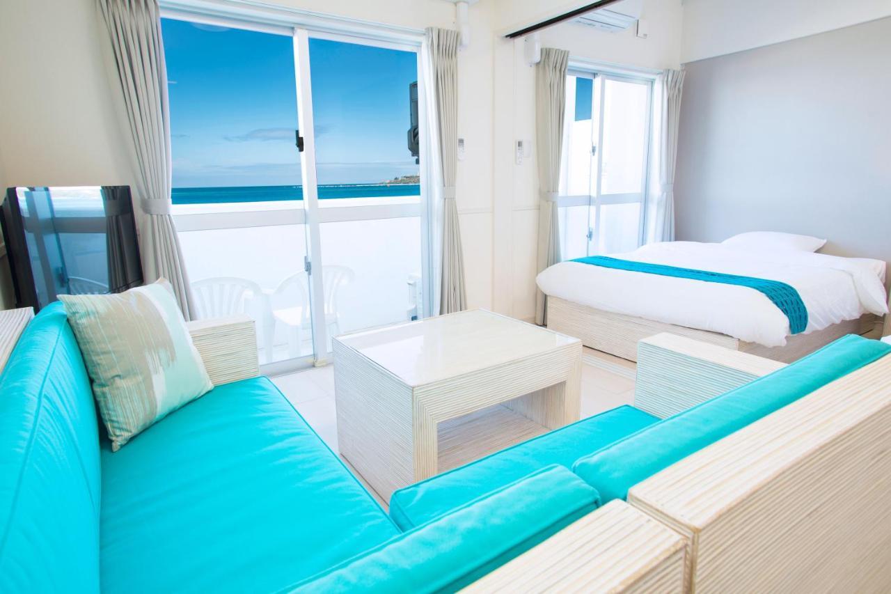 Costa Bella Condominium Resort Мотобу Экстерьер фото